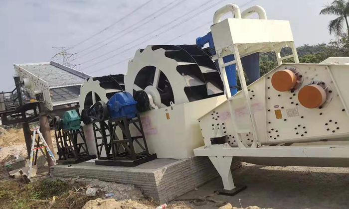 轮斗洗砂机安装现场 轮斗洗砂机安装现场