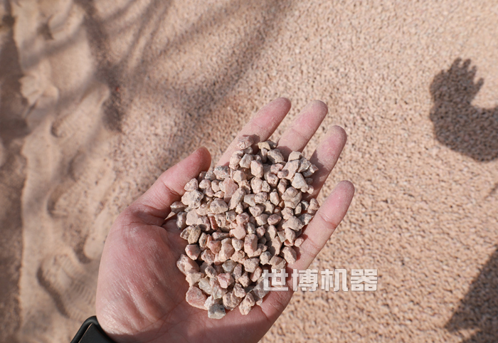 砂岩粉碎后